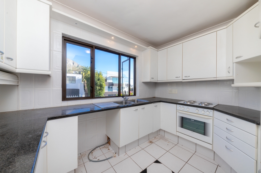 To Let 2 Bedroom Property for Rent in Sea Point Western Cape